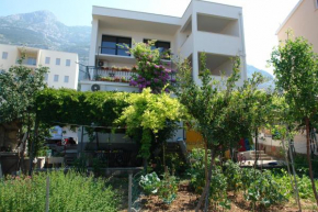 Отель Apartments Matej  Макарска 